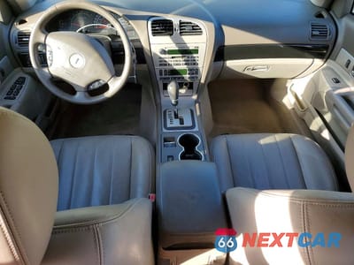 Zdjęcie 8 z 12 samochodu: 2004 LINCOLN LS VIN:1LNHM86S44Y650175 - miniatura