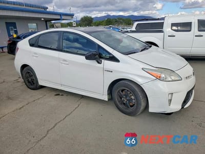 Czwarte zdjęcie samochodu z boku: 2012 TOYOTA PRIUS VIN:JTDKN3DU4C1526705 - miniatura