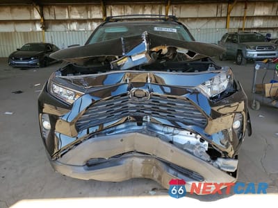 Piąte zdjęcie samochodu w środku: 2021 TOYOTA RAV4 XLE VIN:2T3W1RFV2MC167204 - miniatura