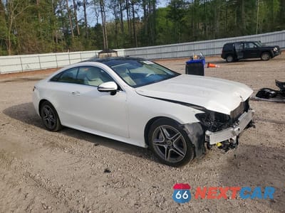 Czwarte zdjęcie samochodu z boku: 2021 MERCEDES-BENZ E 450 VIN:W1K1J5JB3MF171672 - miniatura