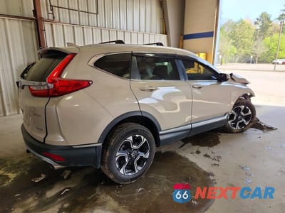 Trzecie zdjęcie samochodu z tyłu: 2018 HONDA CR-V TOURING VIN:2HKRW2H94JH670773 - miniatura
