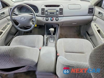 Zdjęcie 8 z 12 samochodu: 2004 TOYOTA CAMRY STANDARD VIN:4T1BE32K54U927158 - miniatura