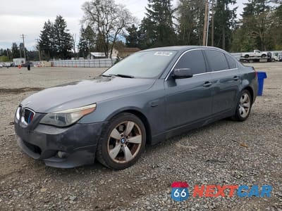 2007 BMW 525 I WBANE53517CW61425 - główne zdjęcie licytacji z USA - miniatura