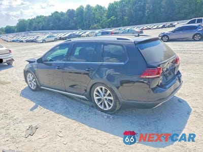 Drugie zdjęcie samochodu z przodu: 2017 VOLKSWAGEN GOLF ALLTRACK S VIN:3VWH17AU4HM526745 - miniatura