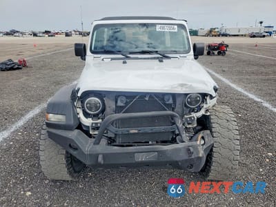 Piąte zdjęcie samochodu w środku: 2018 JEEP WRANGLER UNLIMITED SPORT VIN:1C4HJXDG9JW152857 - miniatura