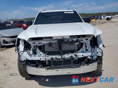 Piąte zdjęcie samochodu w środku: 2025 TOYOTA 4RUNNER TRD OFF-ROAD PREMIUM HV VIN:JTEVB5BR9S5015591 - miniatura