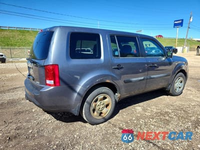 Trzecie zdjęcie samochodu z tyłu: 2013 HONDA PILOT LX VIN:5FNYF4H21DB014298 - miniatura