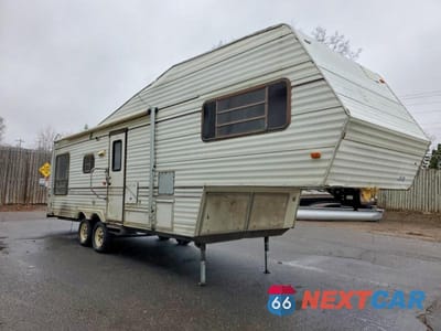 1990 JAYCO CAMPER 1UJCJ02P5L1KX0067 - główne zdjęcie licytacji z USA - miniatura
