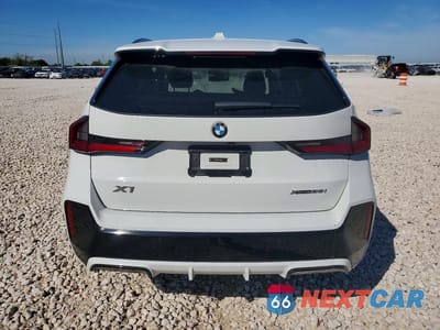 Zdjęcie 6 z 14 samochodu: 2023 BMW X1 XDRIVE28I VIN:WBX73EF03P5X02453 - miniatura