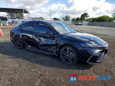 Czwarte zdjęcie samochodu z boku: 2025 TOYOTA CAMRY XSE VIN:4T1DAACK8SU131394 - miniatura