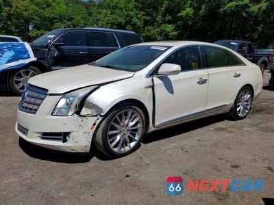 2014 CADILLAC XTS PLATINUM 2G61S5S38E9165961 - główne zdjęcie licytacji z USA - miniatura