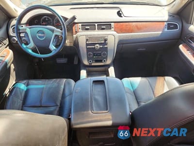 Zdjęcie 8 z 12 samochodu: 2009 GMC SIERRA K1500 SLT VIN:1GTEK390X9Z258930 - miniatura