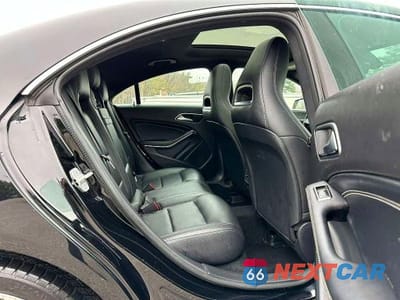 Zdjęcie 7 z 10 samochodu: 2018 MERCEDES-BENZ CLA 250 4MATIC VIN:WDDSJ4GB3JN565261 - miniatura