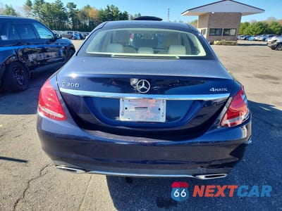 Zdjęcie 6 z 12 samochodu: 2015 MERCEDES-BENZ C 300 4MATIC VIN:55SWF4KB7FU006255 - miniatura