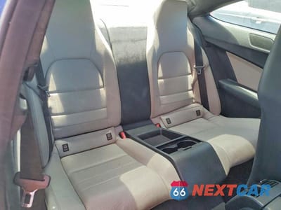 Zdjęcie 10 z 13 samochodu: 2012 MERCEDES-BENZ C 250 VIN:WDDGJ4HB3CF746345 - miniatura