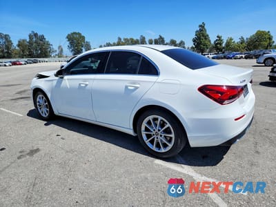 Drugie zdjęcie samochodu z przodu: 2019 MERCEDES-BENZ A 220 VIN:WDD3G4EB7KW026630 - miniatura