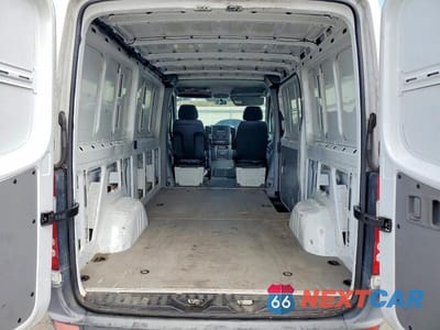 Zdjęcie 10 z 13 samochodu: 2014 MERCEDES-BENZ SPRINTER 2500 VIN:WD3PE7DC2E5831193 - miniatura