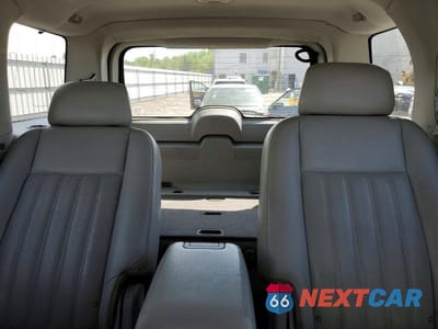 Zdjęcie 10 z 13 samochodu: 2004 LINCOLN AVIATOR VIN:5LMEU88H54ZJ25301 - miniatura