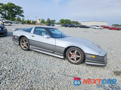 Czwarte zdjęcie samochodu z boku: 1985 CHEVROLET CORVETTE VIN:1G1YY0789F5100724 - miniatura
