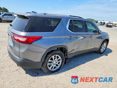Trzecie zdjęcie samochodu z tyłu: 2018 CHEVROLET TRAVERSE LT VIN:1GNERGKW7JJ154911 - miniatura