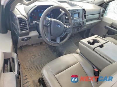 Zdjęcie 8 z 12 samochodu: 2020 FORD F350 SUPER DUTY VIN:1FTRF3B6XLEC74371 - miniatura