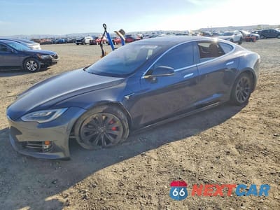 2018 TESLA MODEL S 5YJSA1E47JF243878 - główne zdjęcie licytacji z USA - miniatura