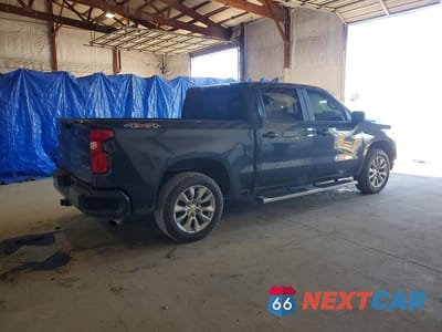 Trzecie zdjęcie samochodu z tyłu: 2019 CHEVROLET SILVERADO K1500 CUSTOM VIN:3GCPYBEH6KG135631 - miniatura