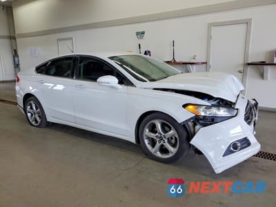 Czwarte zdjęcie samochodu z boku: 2015 FORD FUSION SE VIN:3FA6P0T97FR282698 - miniatura