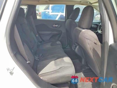 Zdjęcie 10 z 12 samochodu: 2016 JEEP CHEROKEE SPORT VIN:1C4PJLAB6GW234549 - miniatura