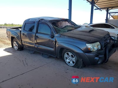 Czwarte zdjęcie samochodu z boku: 2011 TOYOTA TACOMA V6 VIN:3TMLU4EN8BM067863 - miniatura