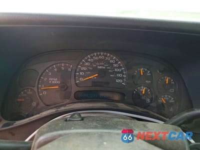 Zdjęcie 9 z 12 samochodu: 2005 CHEVROLET SILVERADO K2500 HEAVY DUTY VIN:1GCHK29U45E300424 - miniatura