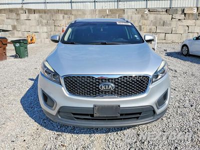 Piąte zdjęcie samochodu w środku: 2016 KIA SORENTO LX VIN:5XYPGDA35GG097842 - miniatura