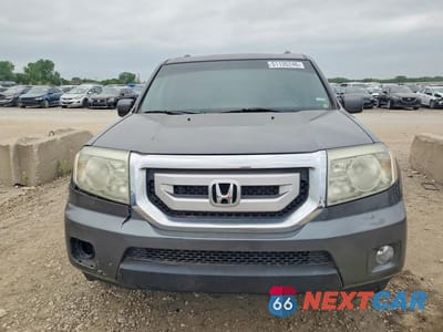 Piąte zdjęcie samochodu w środku: 2011 HONDA PILOT EXL VIN:5FNYF4H54BB033998 - miniatura