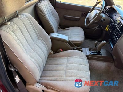 Zdjęcie 11 z 13 samochodu: 1999 TOYOTA TACOMA BASE VIN:4TAPM62N6XZ488774 - miniatura