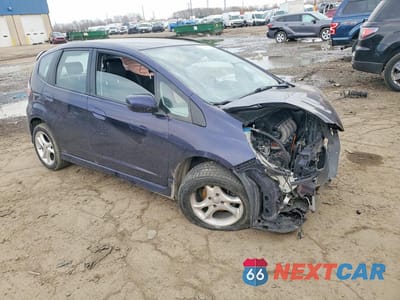 Czwarte zdjęcie samochodu z boku: 2009 HONDA FIT SPORT VIN:JHMGE87489S022867 - miniatura