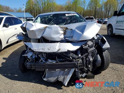 Piąte zdjęcie samochodu w środku: 2025 NISSAN VERSA SV VIN:3N1CN8EV5SL887105 - miniatura