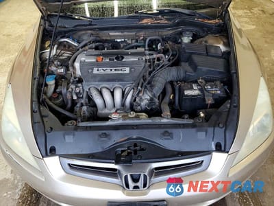 Zdjęcie 11 z 12 samochodu: 2004 HONDA ACCORD EX VIN:1HGCM566X4A037374 - miniatura