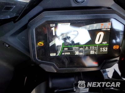 Zdjęcie 7 z 9 samochodu: 2025 KAWASAKI ZX1002 L VIN:JKBZXVL10SA018604 - miniatura