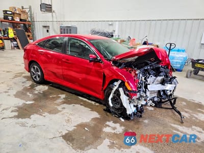 Czwarte zdjęcie samochodu z boku: 2021 HONDA CIVIC LX VIN:2HGFC2F62MH514119 - miniatura