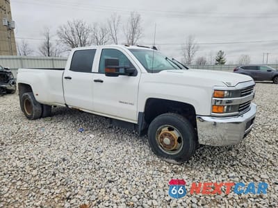Czwarte zdjęcie samochodu z boku: 2016 CHEVROLET SILVERADO K3500 VIN:1GC4KYC85GF201363 - miniatura