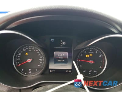 Zdjęcie 9 z 13 samochodu: 2015 MERCEDES-BENZ C 300 4MATIC VIN:55SWF4KBXFU024913 - miniatura