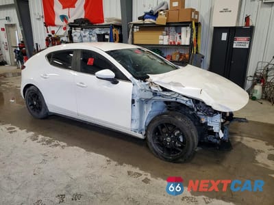 Czwarte zdjęcie samochodu z boku: 2025 MAZDA 3 SELECT SPORT VIN:JM1BPAKM7S1766119 - miniatura