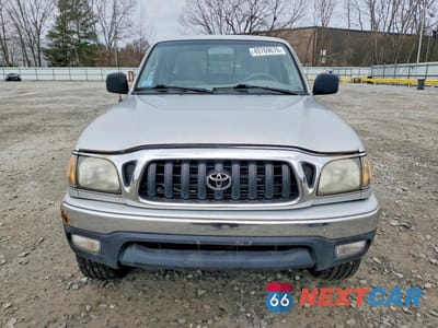 Piąte zdjęcie samochodu w środku: 2003 TOYOTA TACOMA XTRACAB VIN:5TEWN72N73Z189084 - miniatura