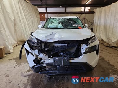 Piąte zdjęcie samochodu w środku: 2025 NISSAN ROGUE SV VIN:JN8BT3BB2SW155590 - miniatura