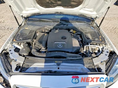 Zdjęcie 12 z 12 samochodu: 2016 MERCEDES-BENZ C 300 VIN:55SWF4JB7GU151332 - miniatura