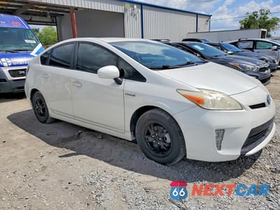 Czwarte zdjęcie samochodu z boku: 2012 TOYOTA PRIUS TWO VIN:JTDKN3DU2C5399512 - miniatura