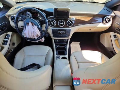Zdjęcie 8 z 12 samochodu: 2014 MERCEDES-BENZ CLA 250 VIN:WDDSJ4EB3EN114761 - miniatura