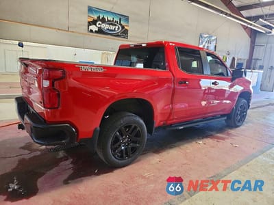 Trzecie zdjęcie samochodu z tyłu: 2022 CHEVROLET SILVERADO LTD K1500 LT TRAIL BOSS VIN:1GCPYFED8NZ228496 - miniatura