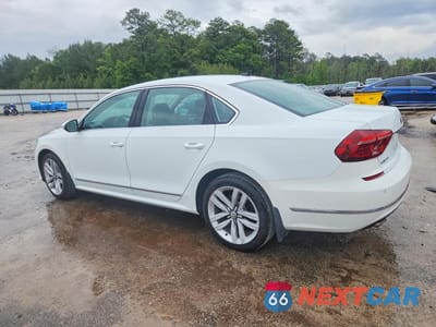 Drugie zdjęcie samochodu z przodu: 2017 VOLKSWAGEN PASSAT SE VIN:1VWGT7A38HC058081 - miniatura
