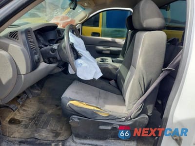 Zdjęcie 7 z 11 samochodu: 2009 CHEVROLET SILVERADO VIN:1GCEC14C99Z107239 - miniatura